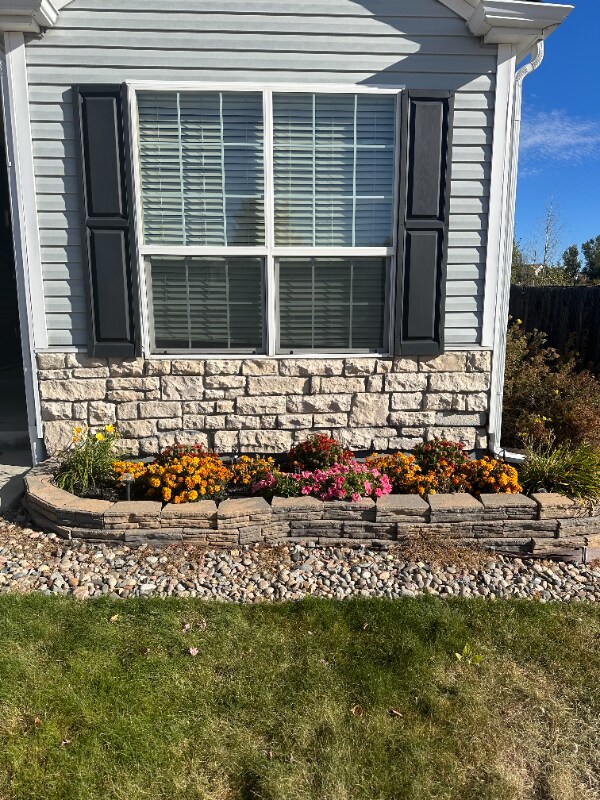 Foto del edificio - 6743 Harvey Ln