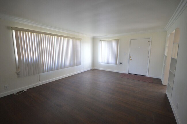 Foto del edificio - Santa Ana 2 Bedroom Home