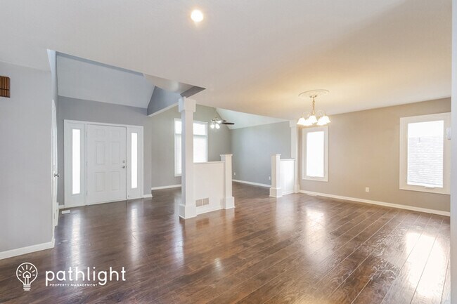 Building Photo - 2435 Northwest Shady Bend Lane, Lee's Summ...
