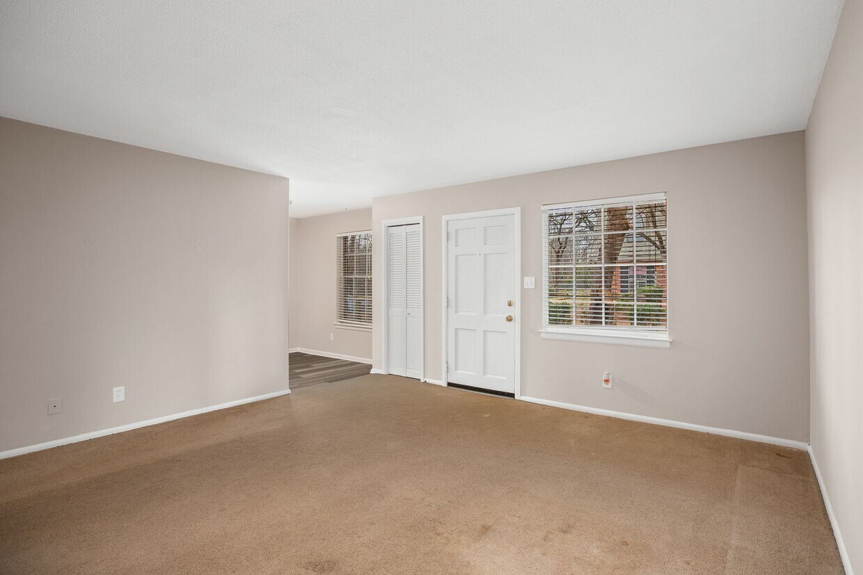Primary Photo - Renovated Condo In Winston-Salem - Call Le...
