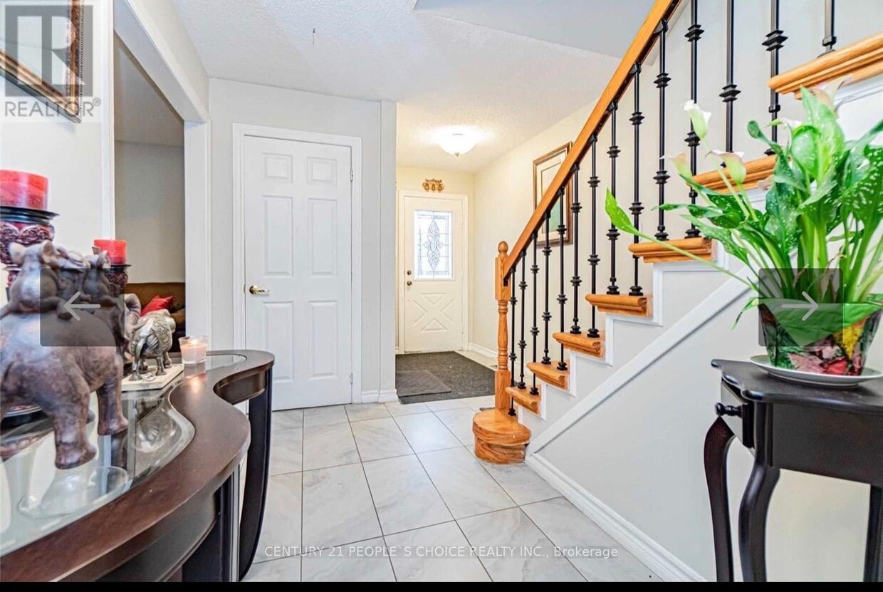 Photo du bâtiment - 30 Clarridge Ct