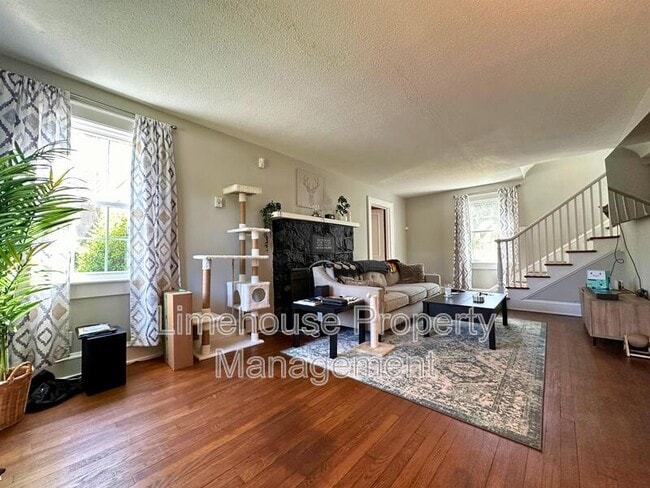 Foto del edificio - 8577 Granby St