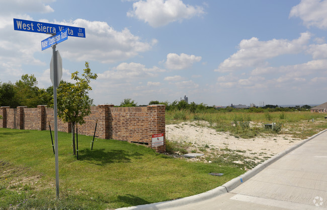 Building Photo - Skyview Meadows Midlothian, TX