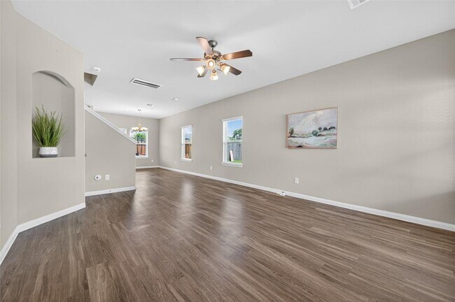 Foto del edificio - 3843 Briar Water Ct