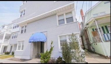 Building Photo - 11 S Nashville Ave