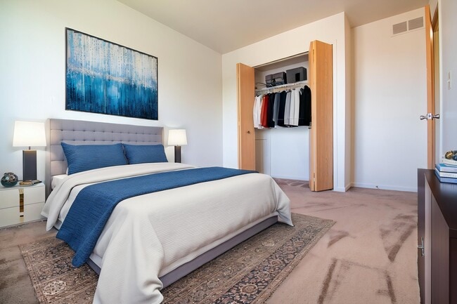 Building Photo - Benjamin Manor Townhomes