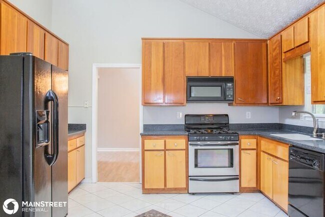 Building Photo - 3342 Crossing Dr, Snellville, GA 30078