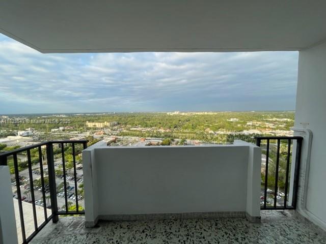 Foto del edificio - 2750 NE 183rd St