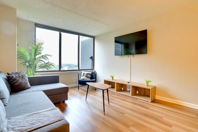 Building Photo - 401 12th St S