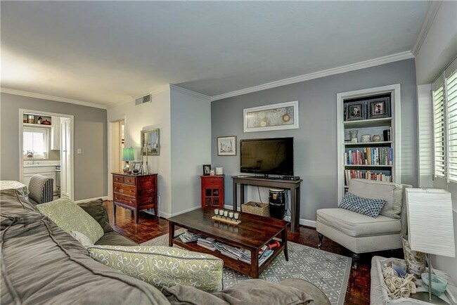 Foto del edificio - 282 Ardmore Cir NW