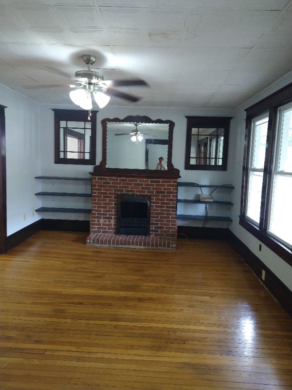 Building Photo - 509 10th St