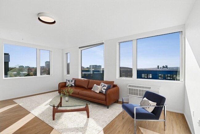 Building Photo - Analog PDX