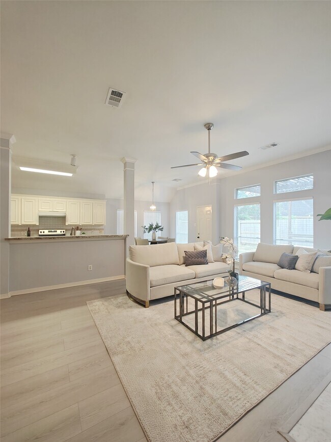 Foto del edificio - 3810 Paigewood Dr