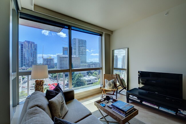 Building Photo - 1Bd/1Ba Bellevue Condo