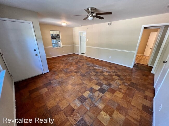Building Photo - 3 br, 1.5 bath House - 3759 San Juan Dr