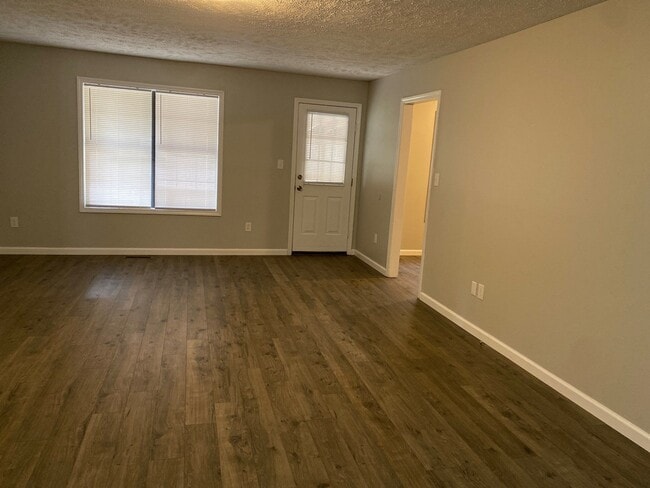 Building Photo - 231 McGee Loop