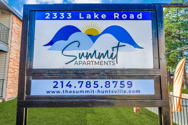 Foto del edificio - The Summit Apartments