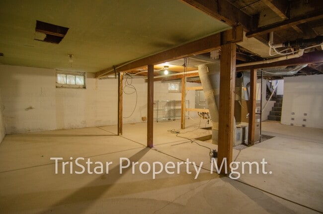 Foto del edificio - 228 N Hancock Ave