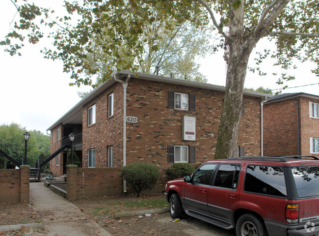 Foto del edificio - Riverview Drive Apartments