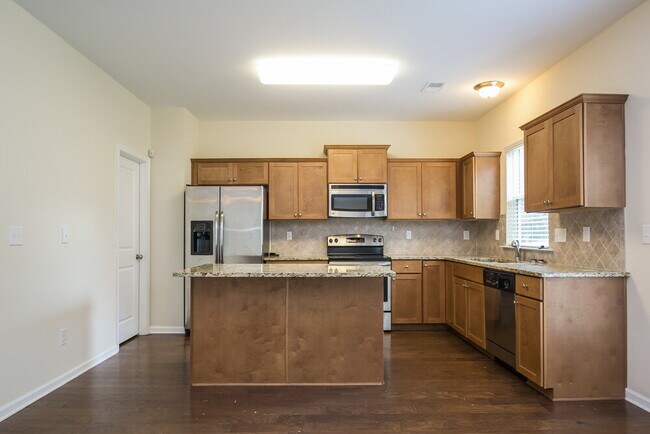 Building Photo - 289 Darbys Run Ct