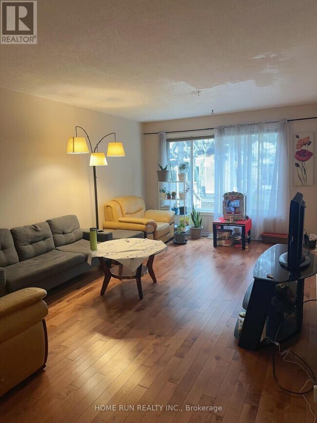 Photo du bâtiment - 113 Stonebriar Dr