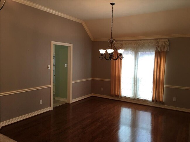 Building Photo - 2627 Havencrest Dr