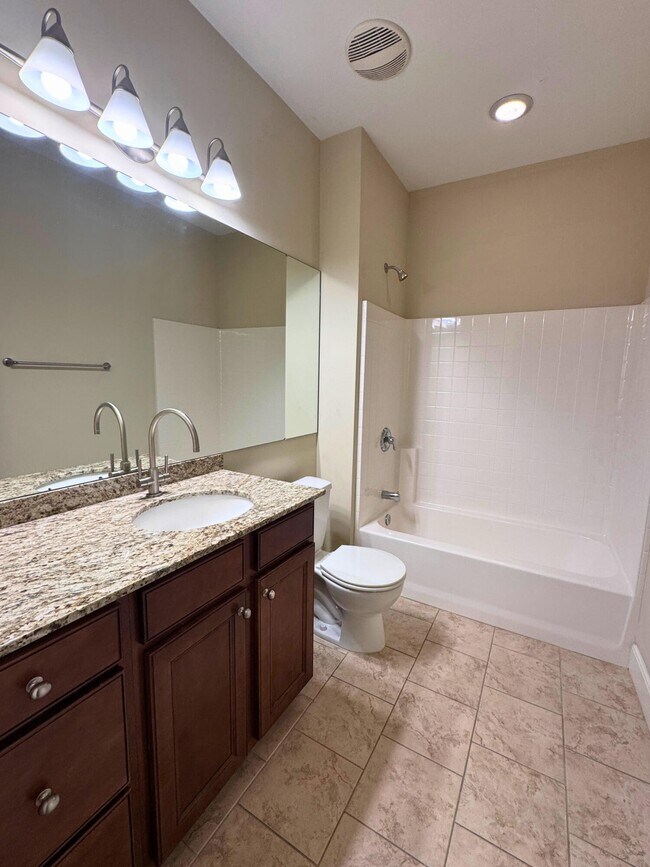 Foto del edificio - 2416 Boulder Springs Dr