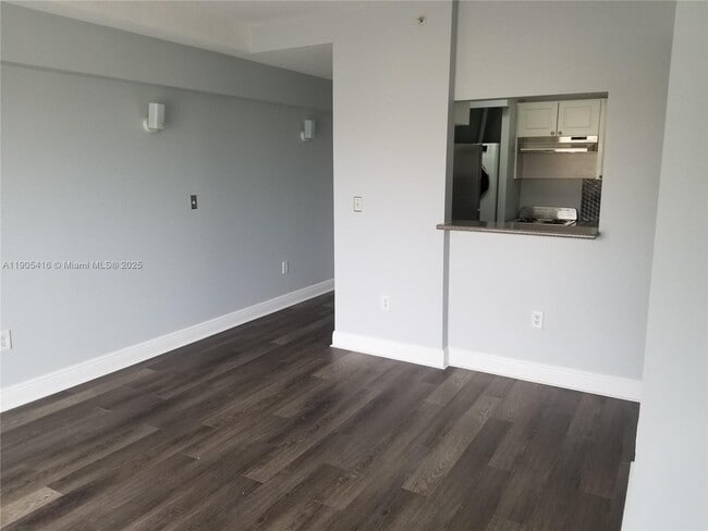 Foto del edificio - 134 SW 7th Ave