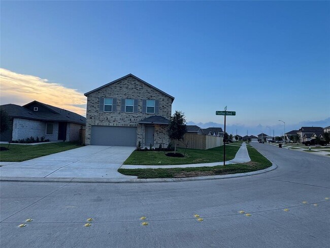 Building Photo - 26706 Feather Reed Dr