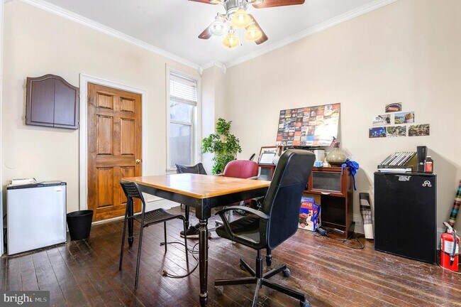 Building Photo - 4043 Sansom St