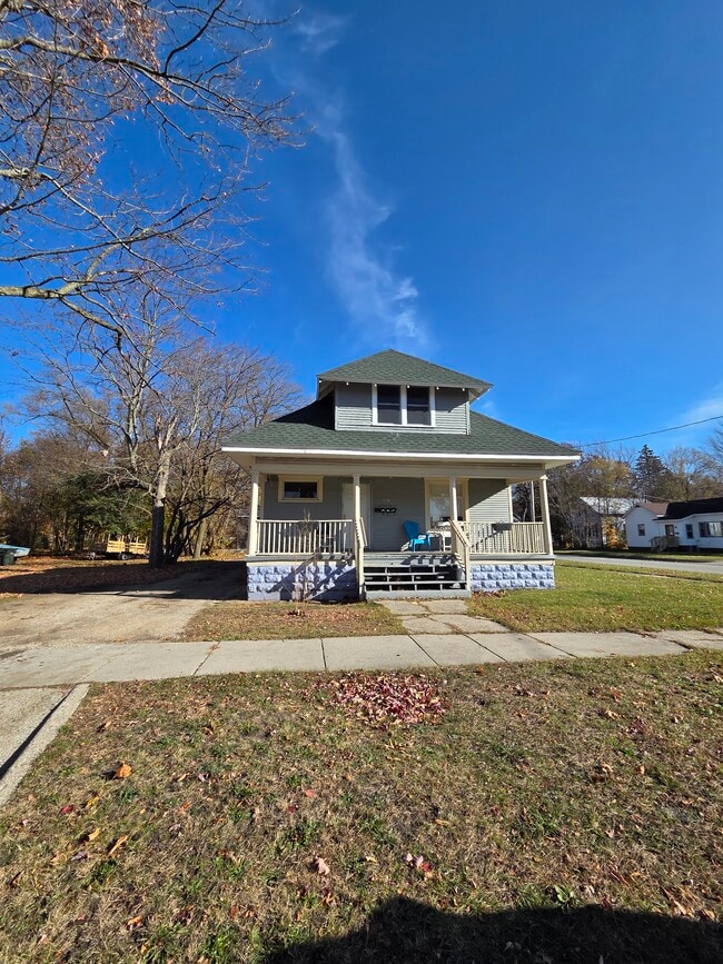 Building Photo - 1094 Williams St