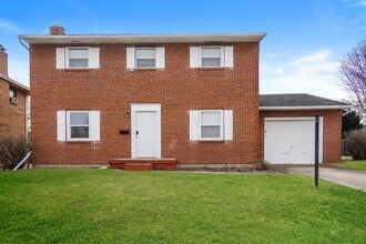 Building Photo - 2727 Hafton Rd