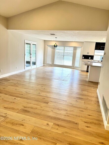 Building Photo - 2768 Pebbleridge Ct
