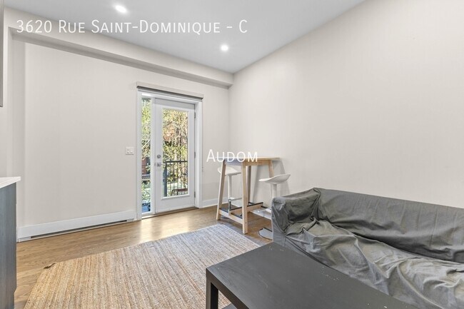 Photo du bâtiment - 3620 Rue Saint-Dominique