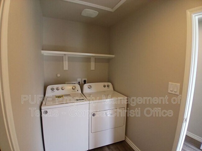 Building Photo - 7610 Rustler Ln