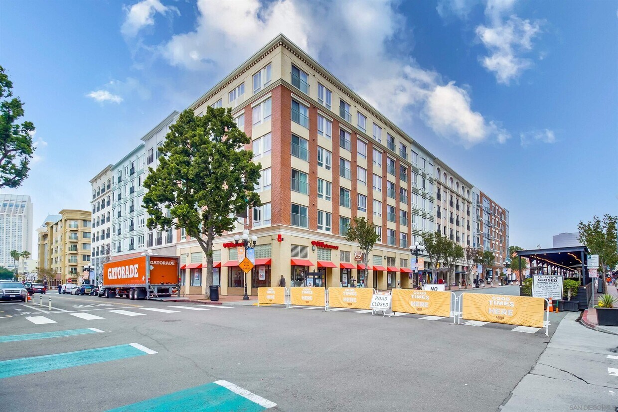 Primary Photo - 450 J St