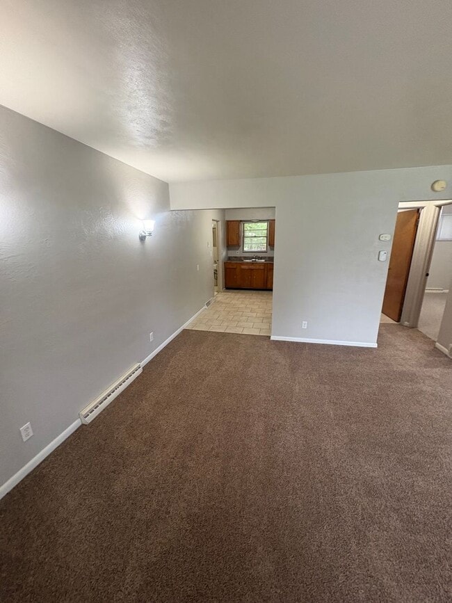 Building Photo - 2320 Springfield Rd