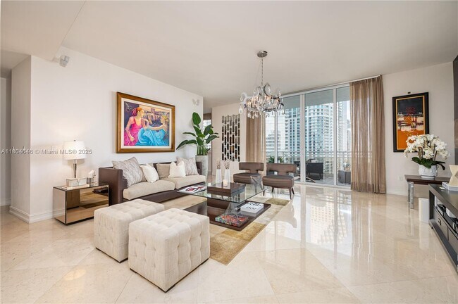 Foto del edificio - 901 Brickell Key Blvd