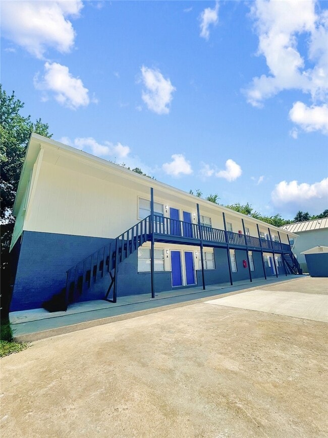 Building Photo - 1853 W Deane St