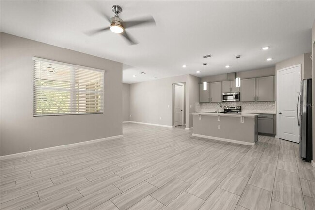 Foto del edificio - 4028 Southern Vis Lp