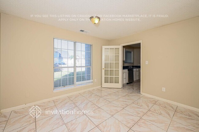 Building Photo - 1575 Smithson Dr