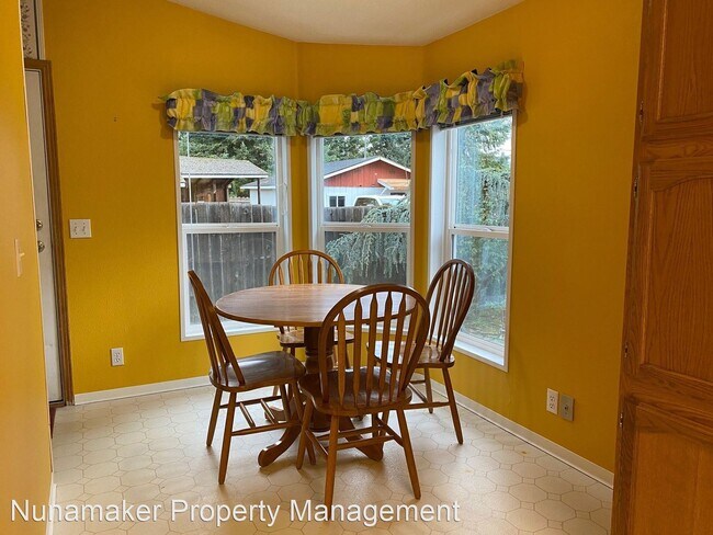 Foto del edificio - 3 br, 2 bath House - 3480 Avalon Drive