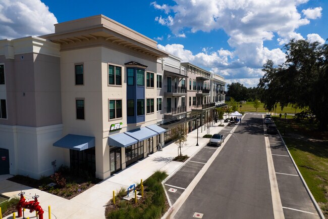 Foto del edificio - The Flats at Avalon Park Wesley Chapel
