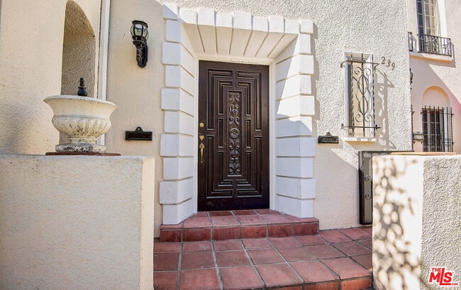 Foto del edificio - 239 S Orange Dr