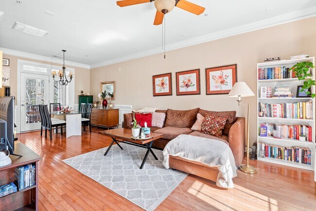 Foto del edificio - Beautiful 2 bedroom 2.5 bath Townhome in Carrboro