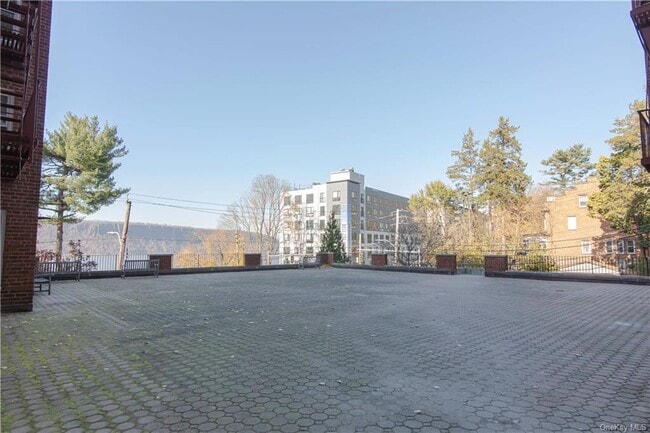 Building Photo - 1 Hawley Terrace