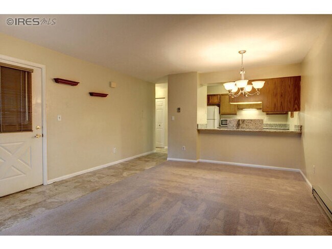 Building Photo - Inviting 2-Bedroom Condo Near Shopping & Dining | Available Early July