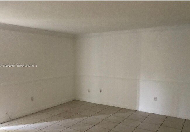 Foto del edificio - 9445 SW 76th St