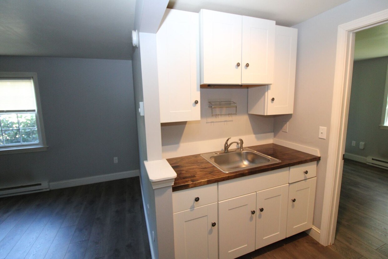 Foto principal - 1 BR/1BA Condo Available- Cricket Brook (D...