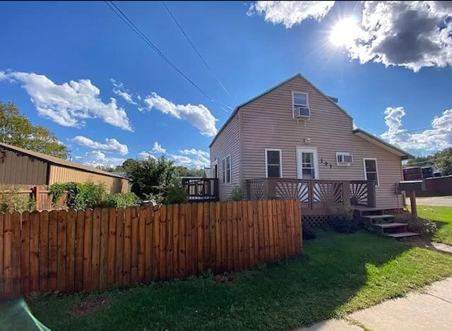 Primary Photo - 197 W Hampton St